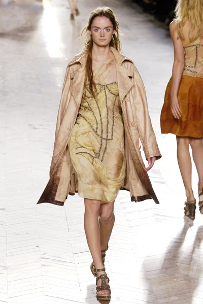 Look 29